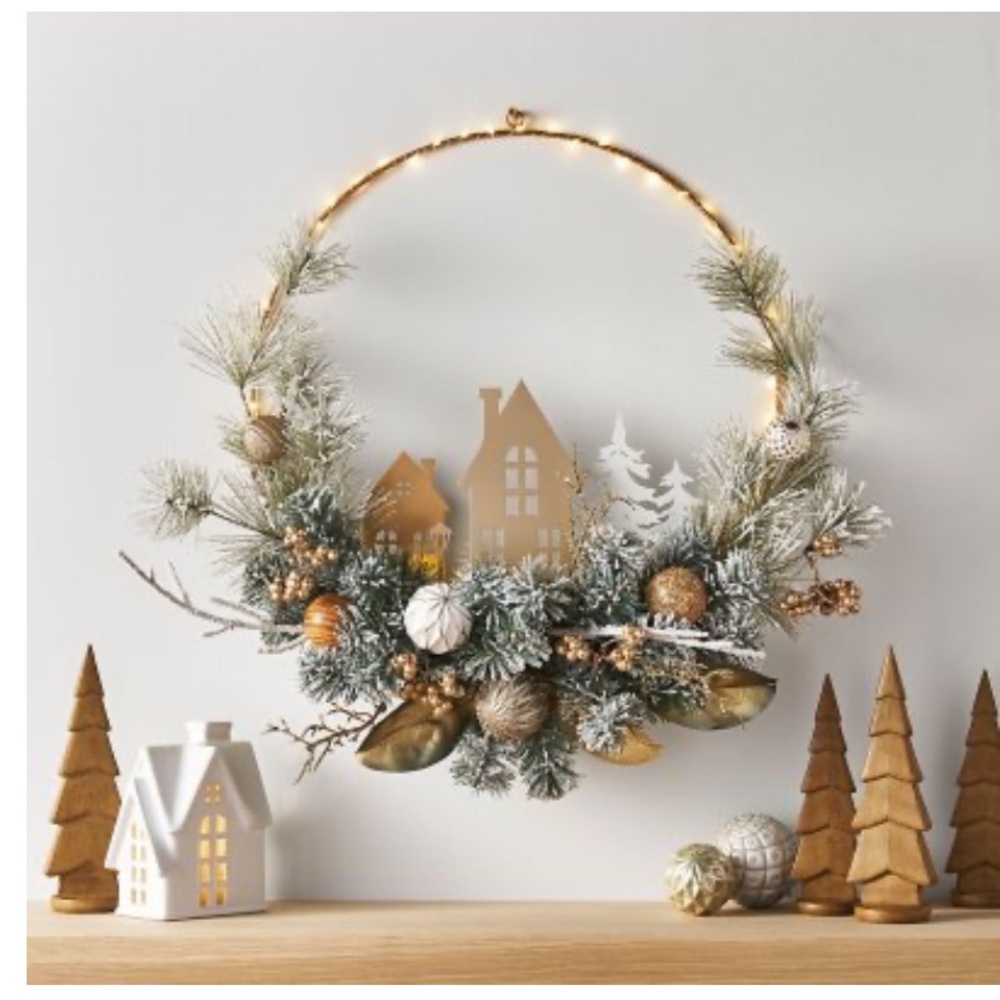 Member’s Mark 24” Pre-Lit Village Wreath